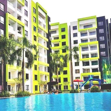 Manhattan Condo Ipoh With Water Park And Pool View エクステリア 写真